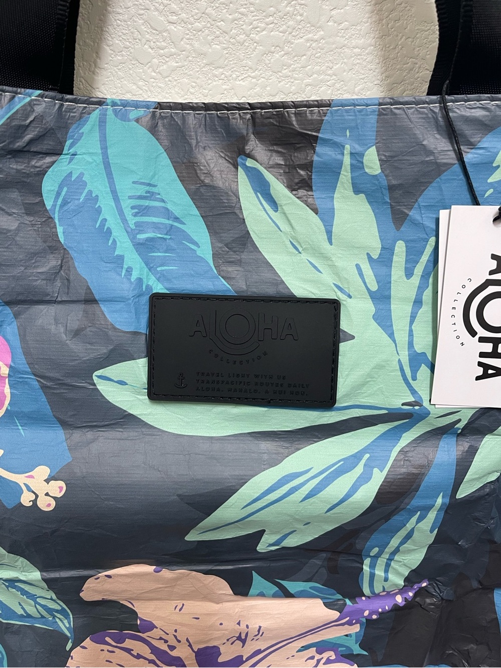 ALOHA COLLECTION DAYTHANA HANA Pau Hana Day Tripper Splash Proof Travel - Picture 3 of 5